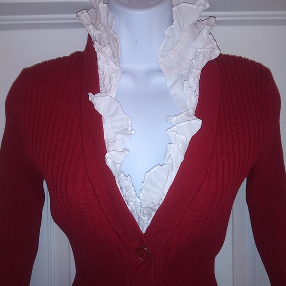 Sara I. Red Ribbed Ruffle Collar V Neck Sweater - Picture 3 of 6